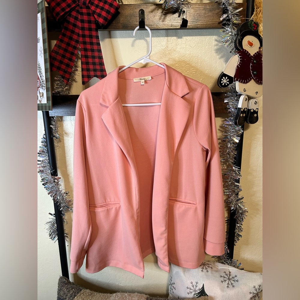 Andre by Unit baby pink blazer size small open front 2 pockets